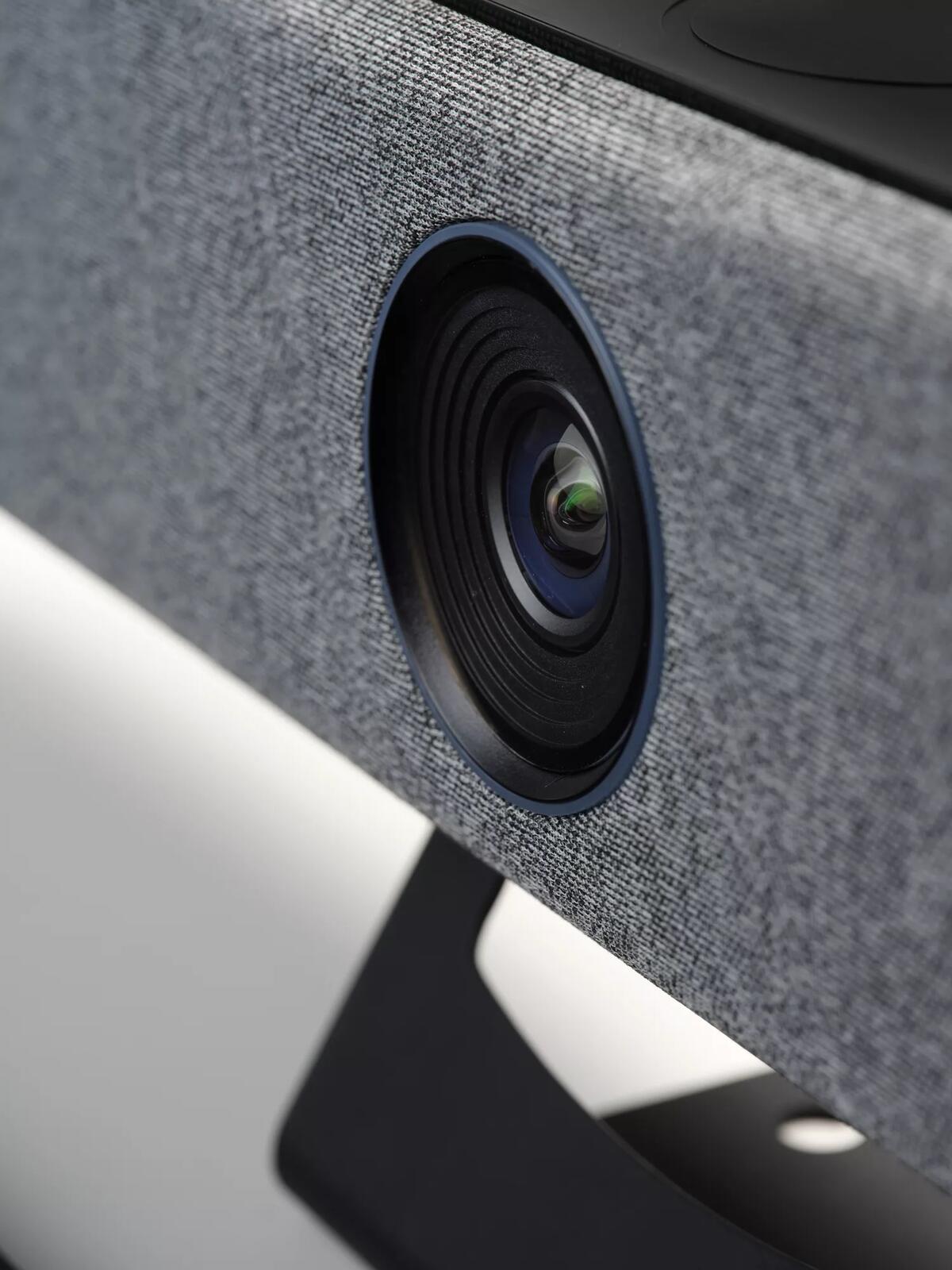 All-in-One Videokonferenzlösung Samsung Flip Pro WM55B, Neomounts FL50-525WH1, Barco Clickshare Bar Pro & Halterung