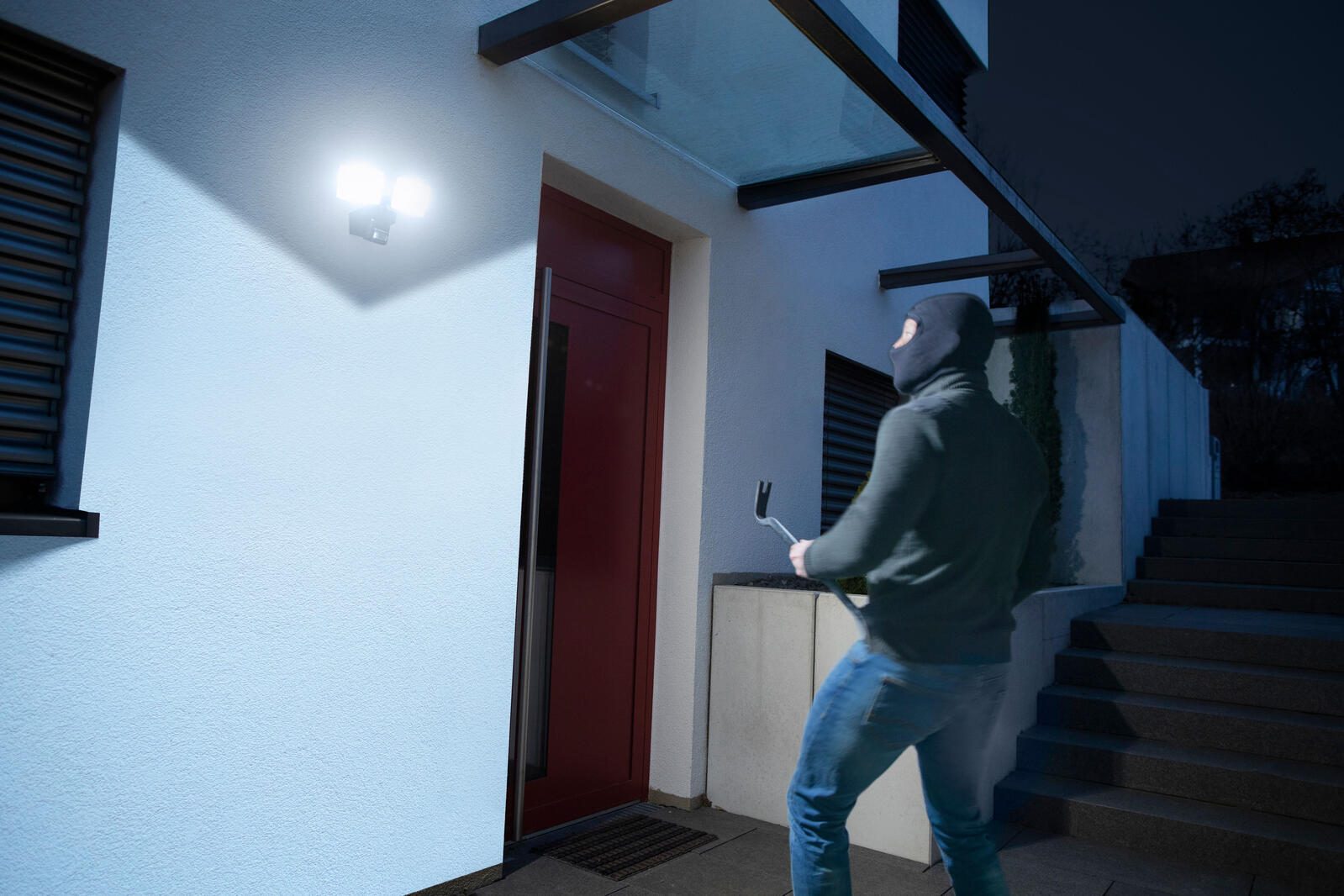 brennenstuhl Smart Home Außenleuchte 30 W grau
