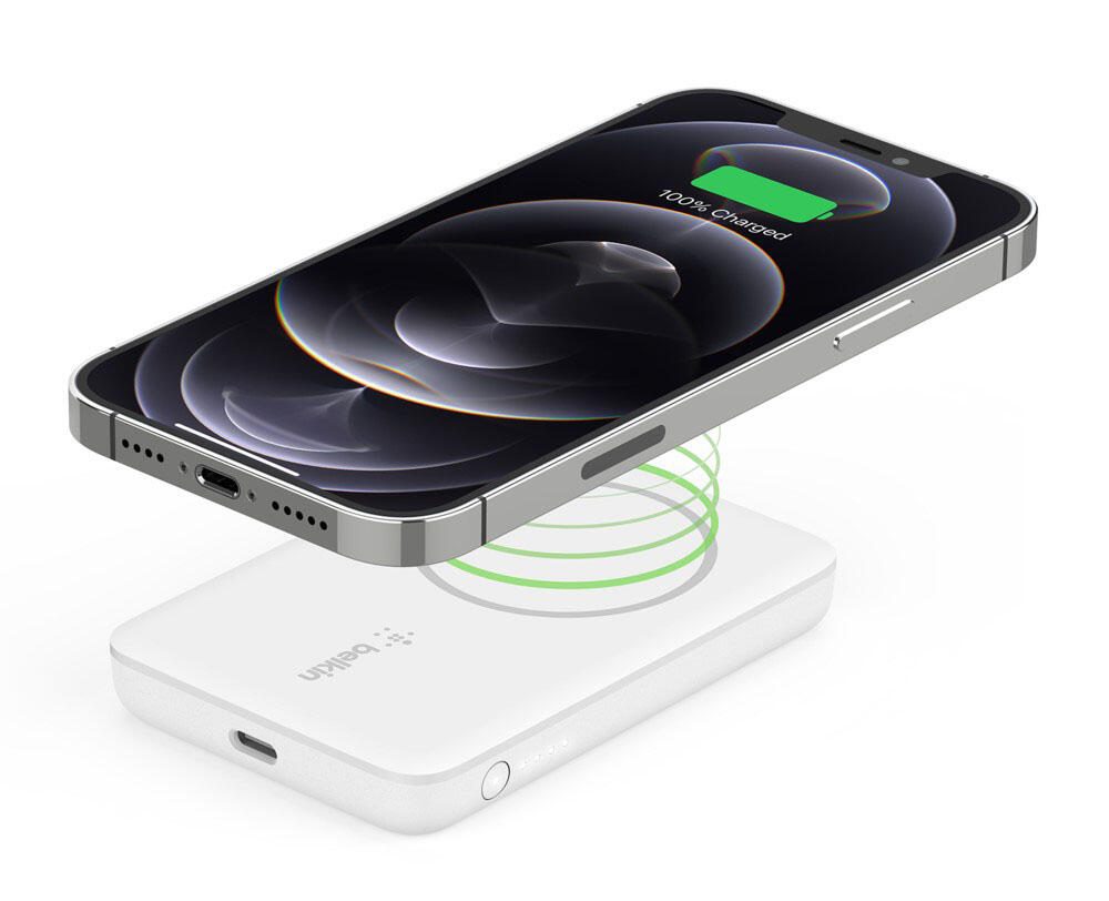 Belkin BoostCharge Magnetische drahtlose Powerbank mit 2500 mAh, weiß