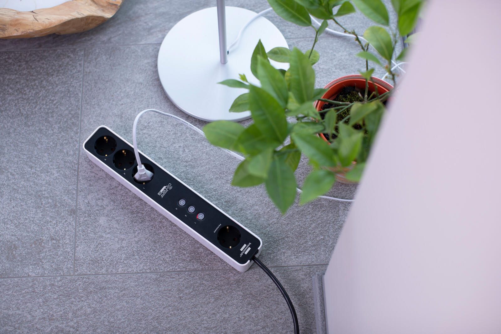 brennenstuhl WLAN-Steckdosenleiste Connect Ecolor 4-fach