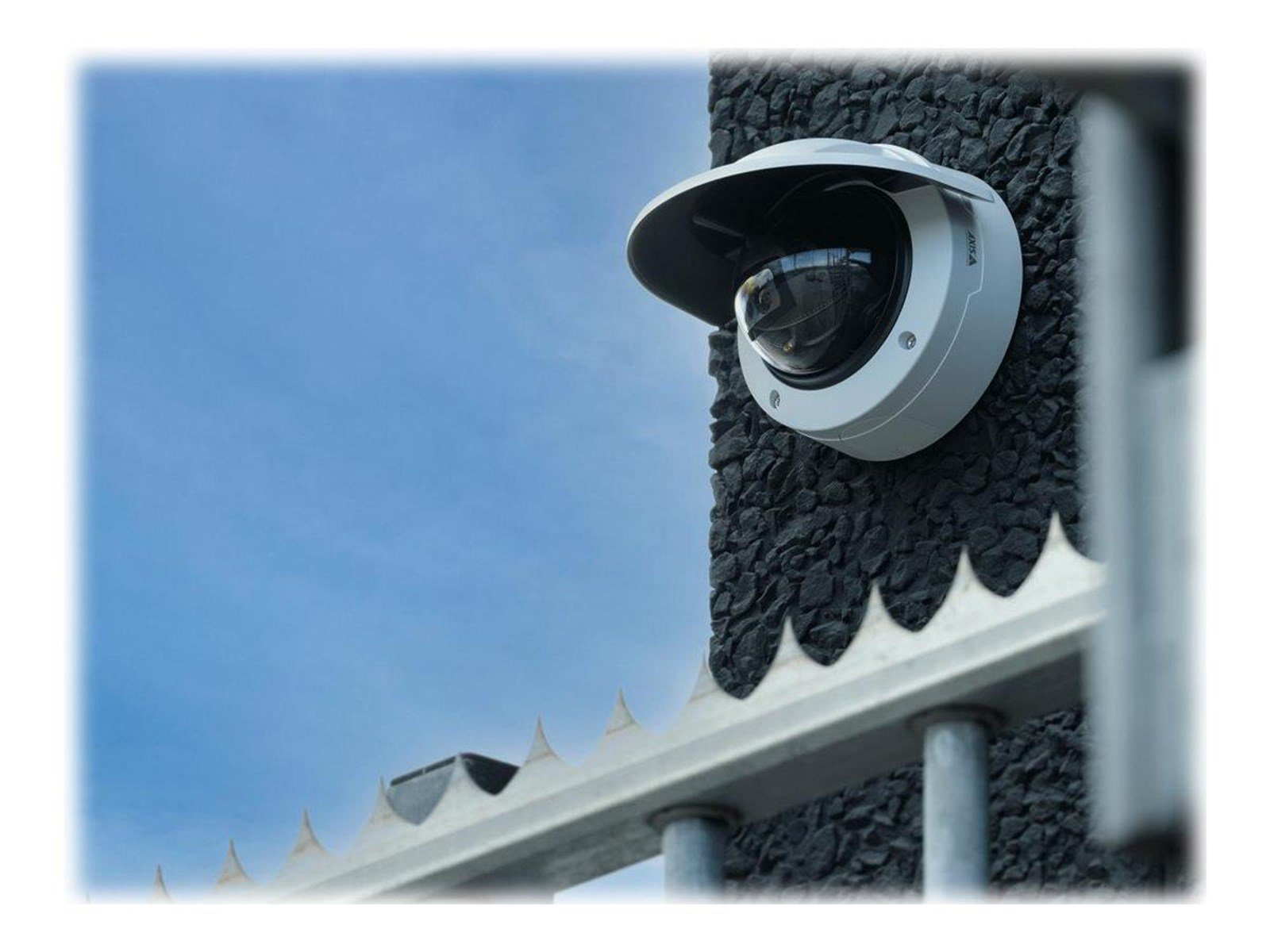Axis M3216-LVE Dome Camera Affordable surveillance in 4 MP with deep learning