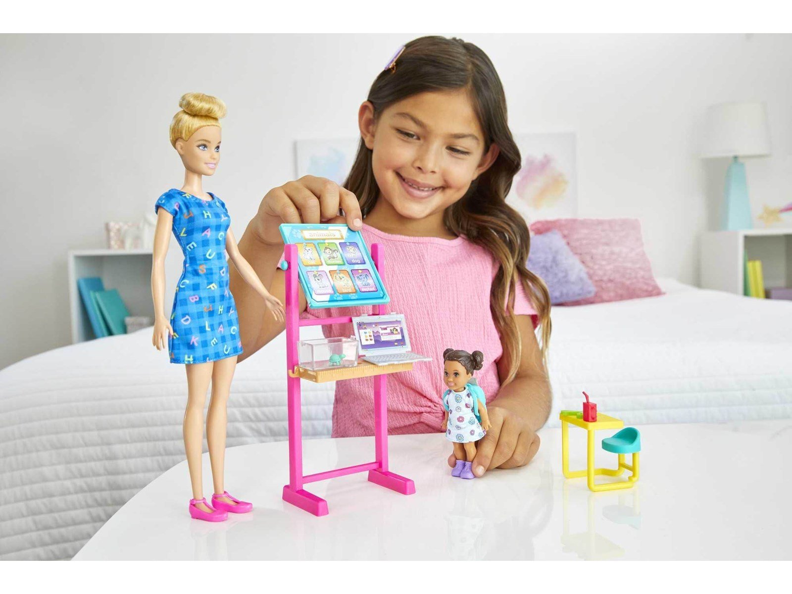 Barbie Teacher Doll (Blonde) with Apprentice