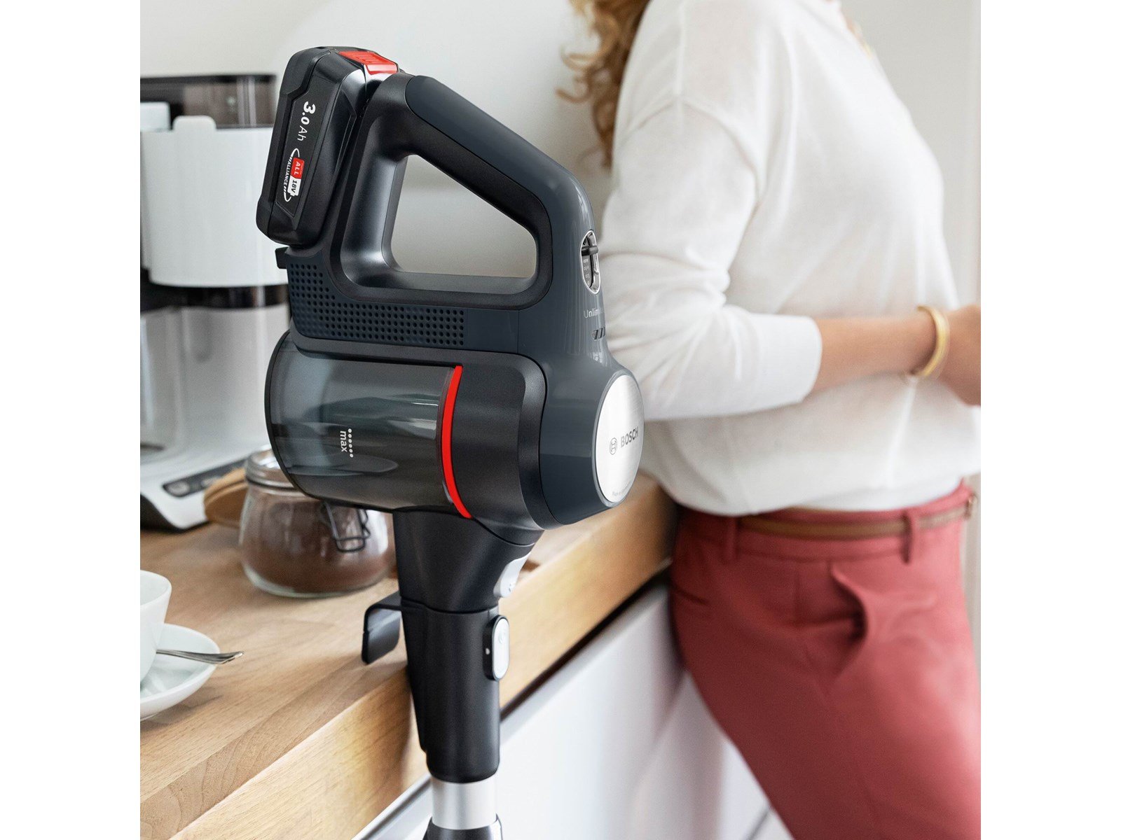 Bosch 2-in-1 Staubsauger Unlimited 7 BBS712A