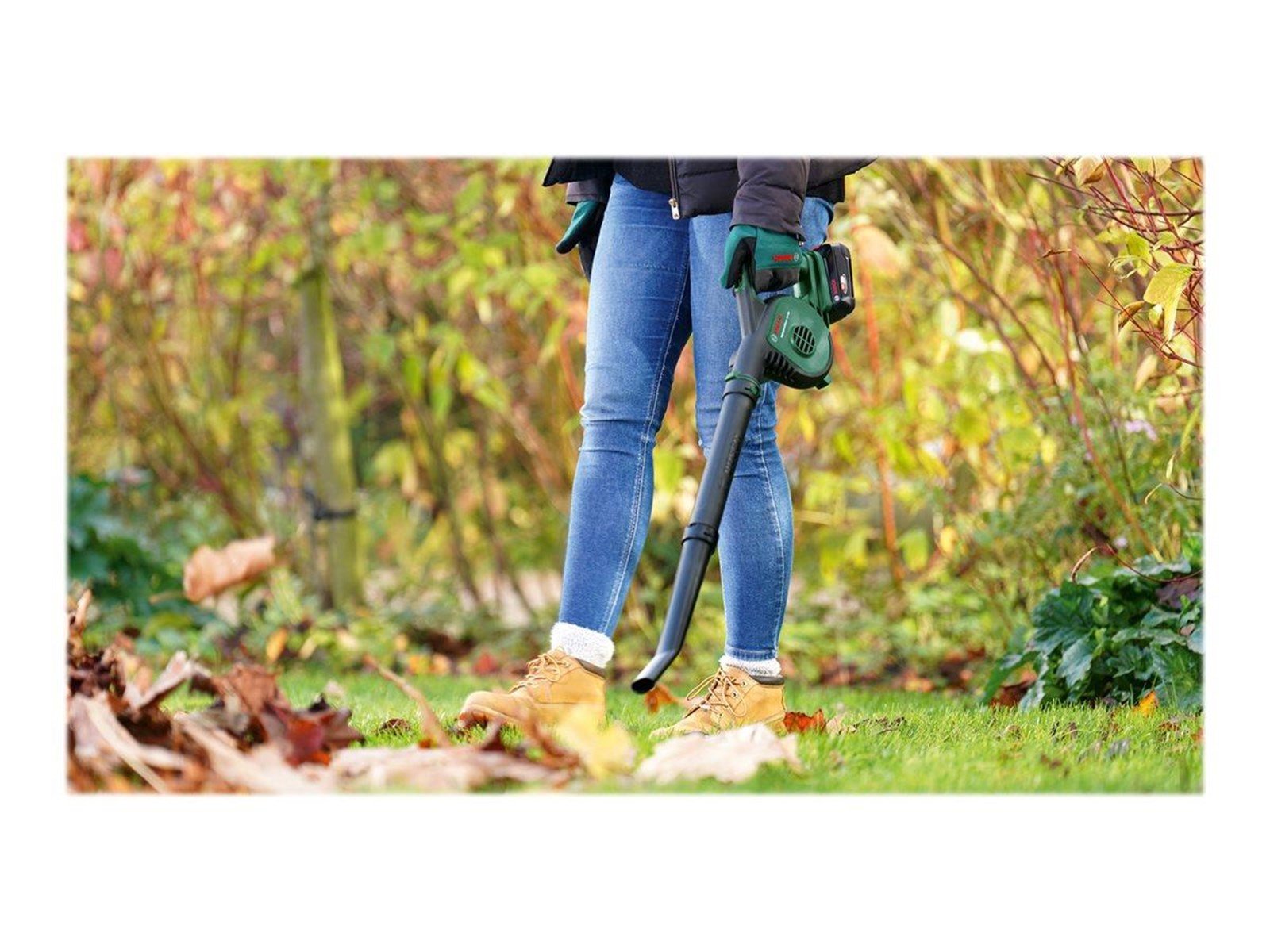 Bosch UniversalLeafBlower 18V-130 (SOLO)