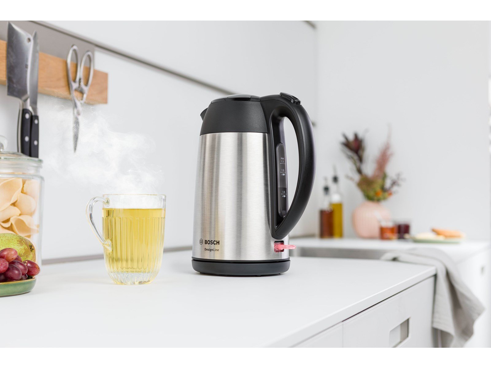 Bosch Wasserkocher TWK3P420 - Rostfreier Stahl/Schwarz - 2400 W