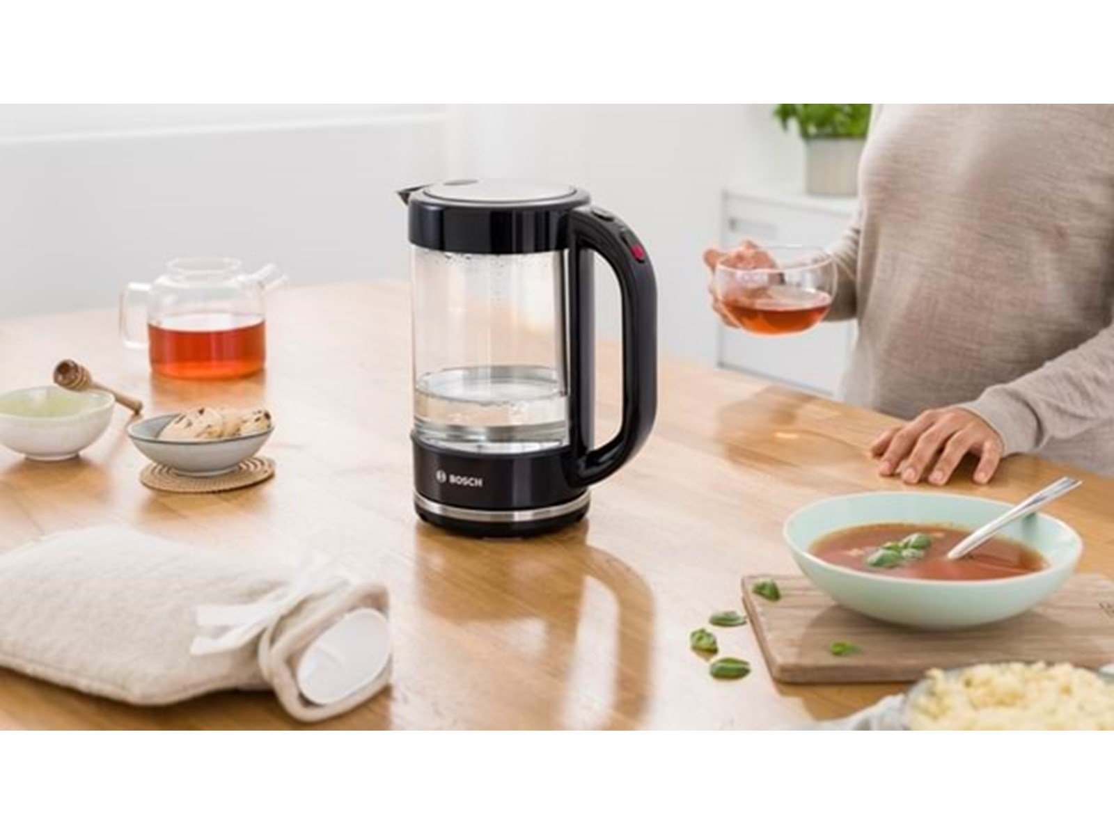 Bosch Wasserkocher TWK70B03 - Schwarzes Glas - 2400 W