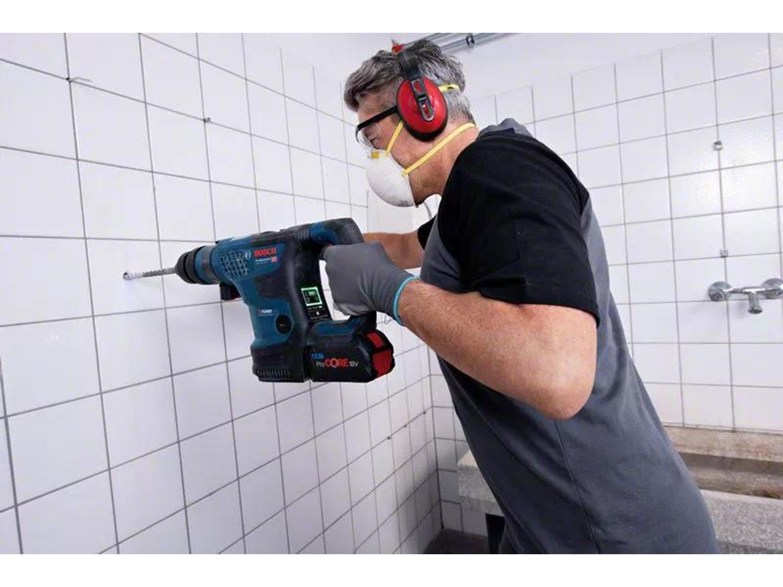 Bosch Professional BOREHAMMER GBH 18V-34 C 2X8AH PC