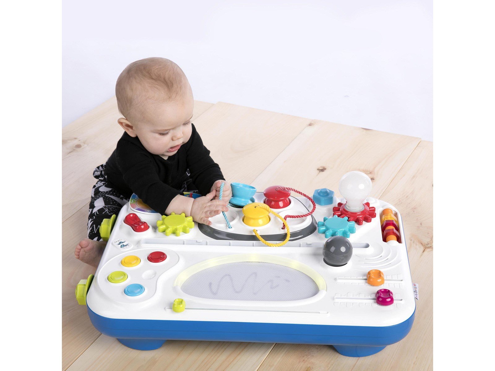 Baby Einstein Curiosity table