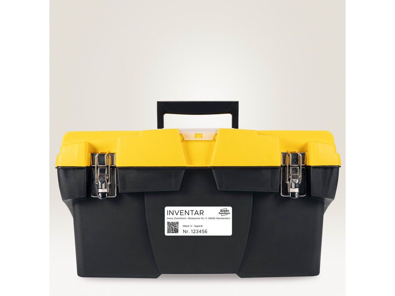 Avery Heavy duty labels white suitable for in- and outdoor use (-20oC to +80oC)