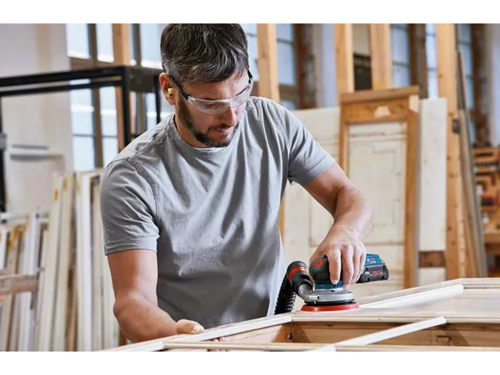 Bosch Professional GEX Professional 18V-125 (SOLO)