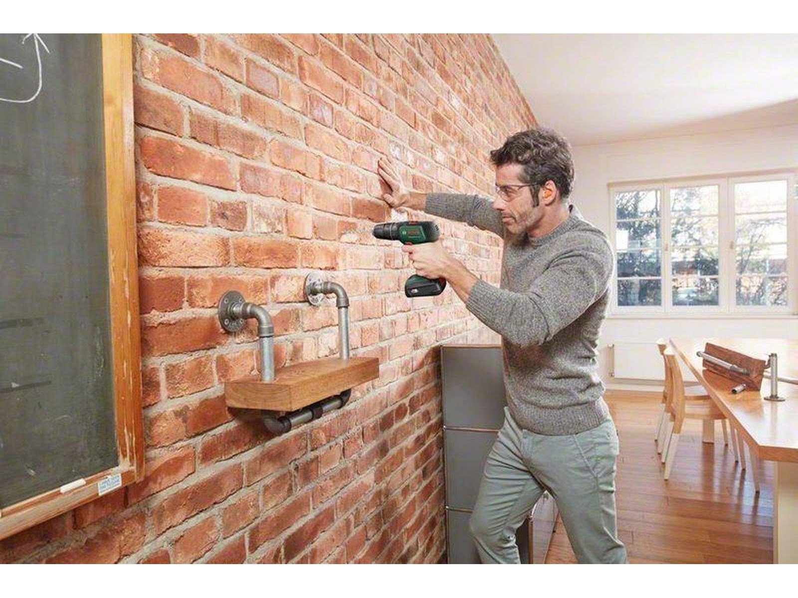 Bosch Universal Impact 18V + SystemBox