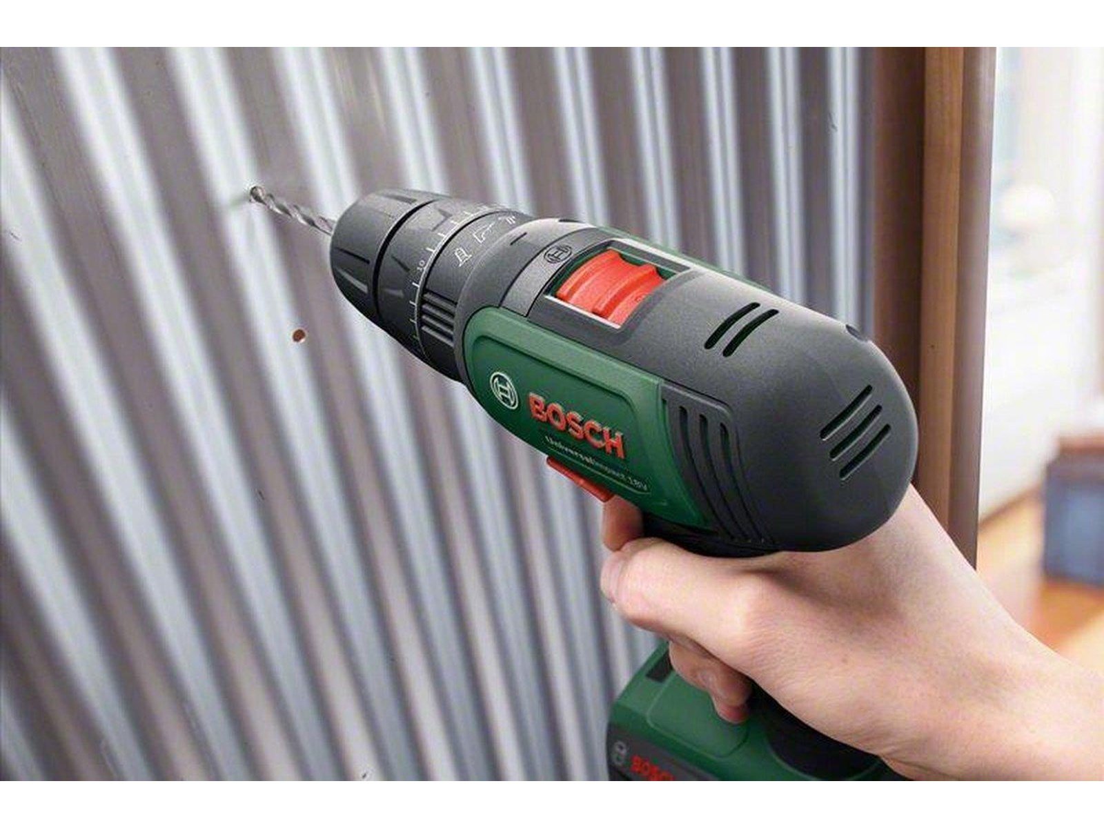 Bosch Universal Impact 18V + SystemBox