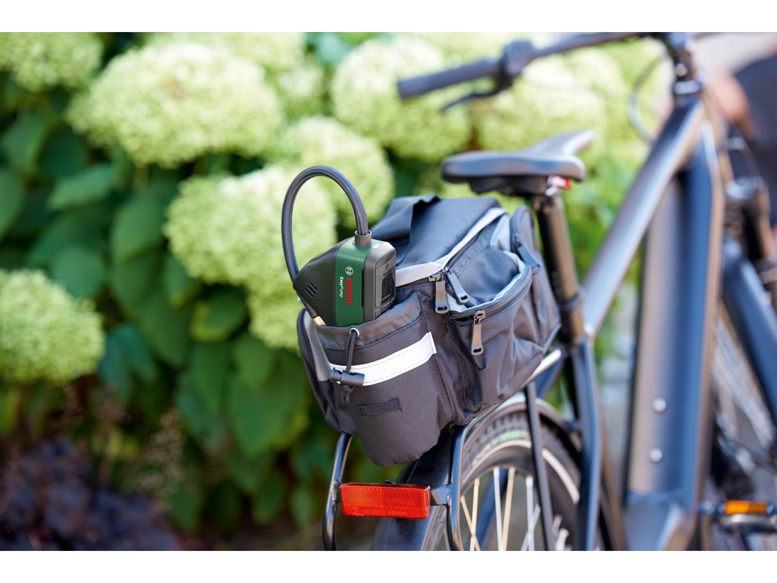 Bosch Easy Pump CORDLESS COMPRESSED AIR PUMP 3.6V