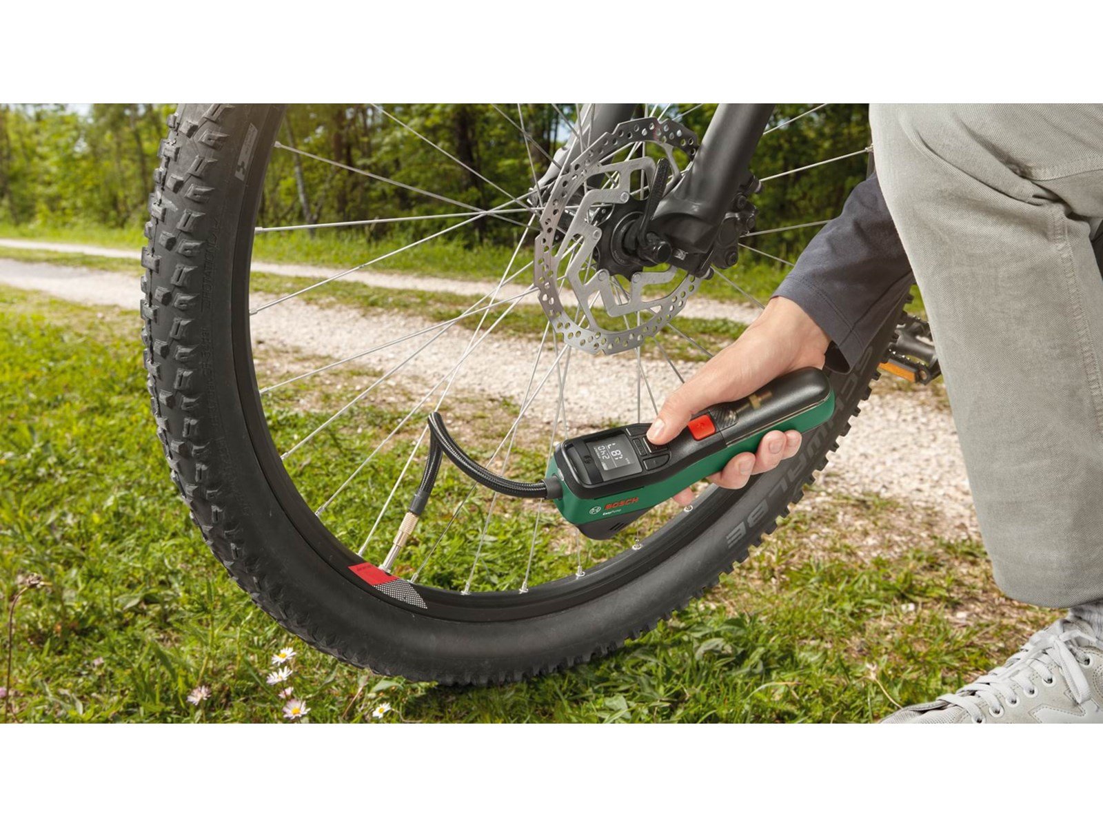 Bosch Easy Pump CORDLESS COMPRESSED AIR PUMP 3.6V