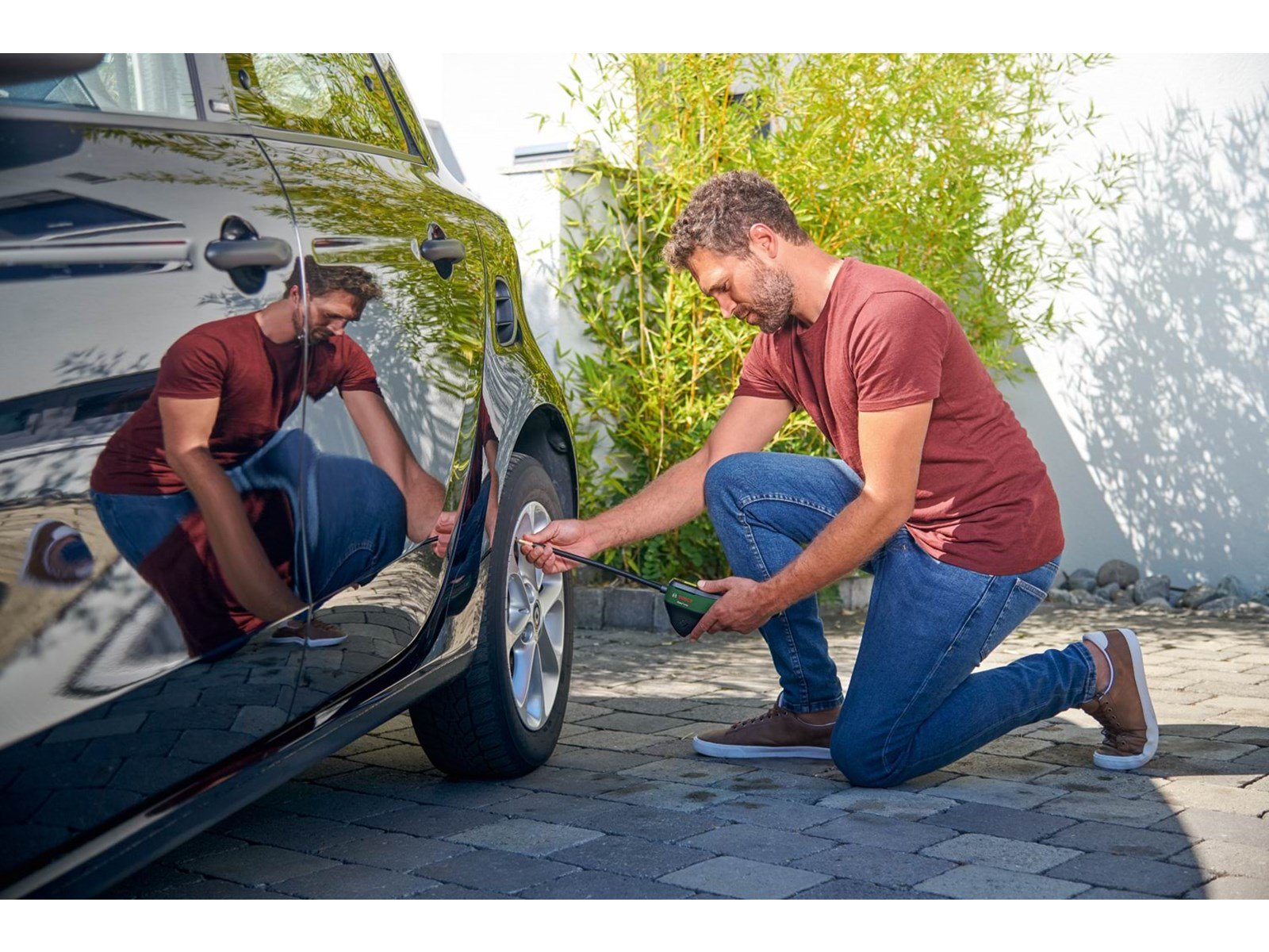 Bosch Easy Pump CORDLESS COMPRESSED AIR PUMP 3.6V