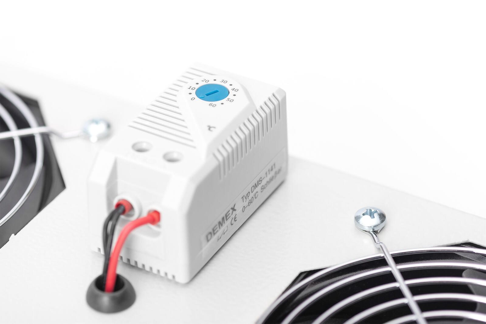 Digitus Dachlüftermodule für 19'-Wandgehäuse 2 Lüfter RAL7035 grau