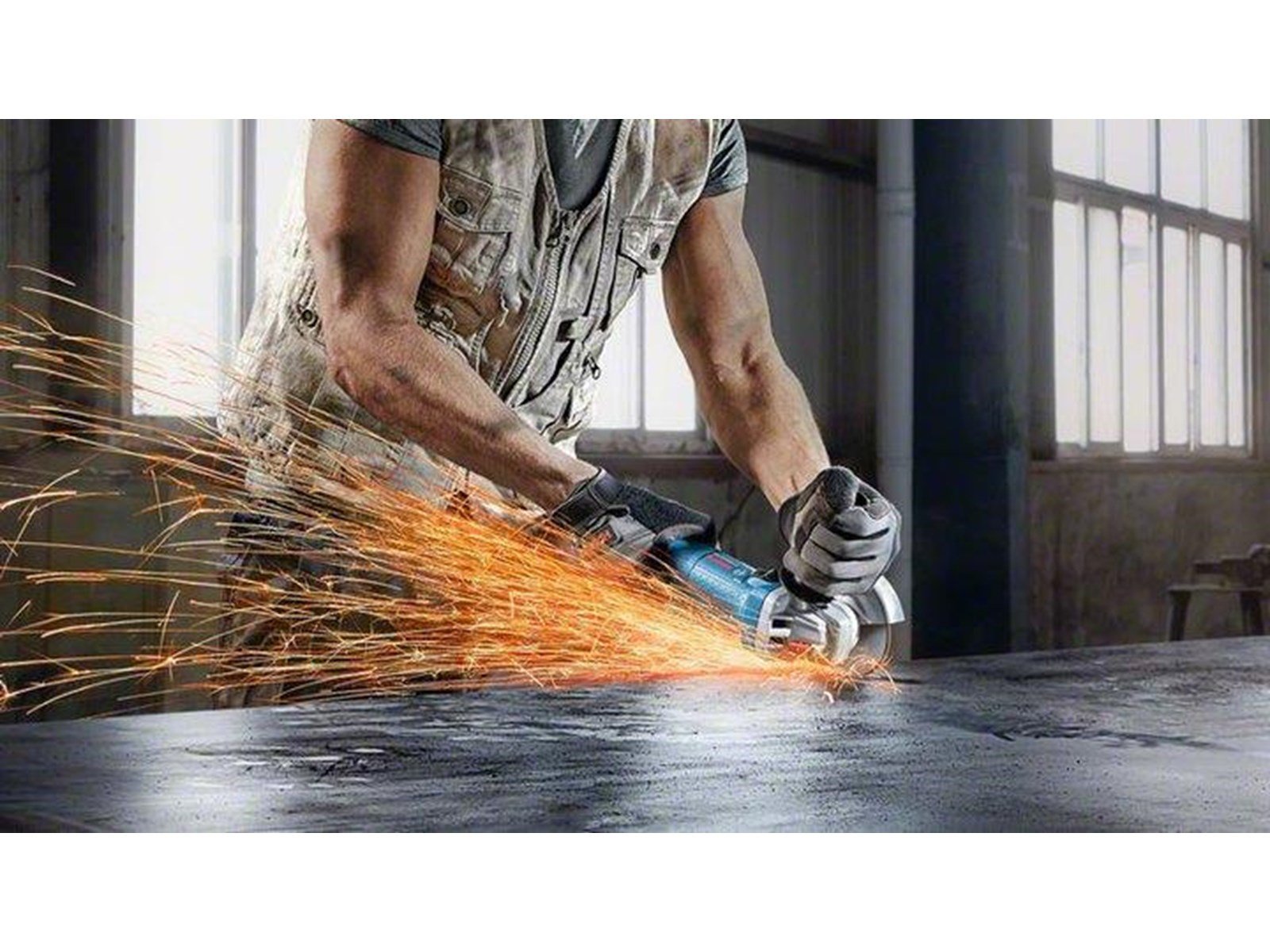 Bosch Professional Angle grinder set GWS 20-230 J/GWS 880