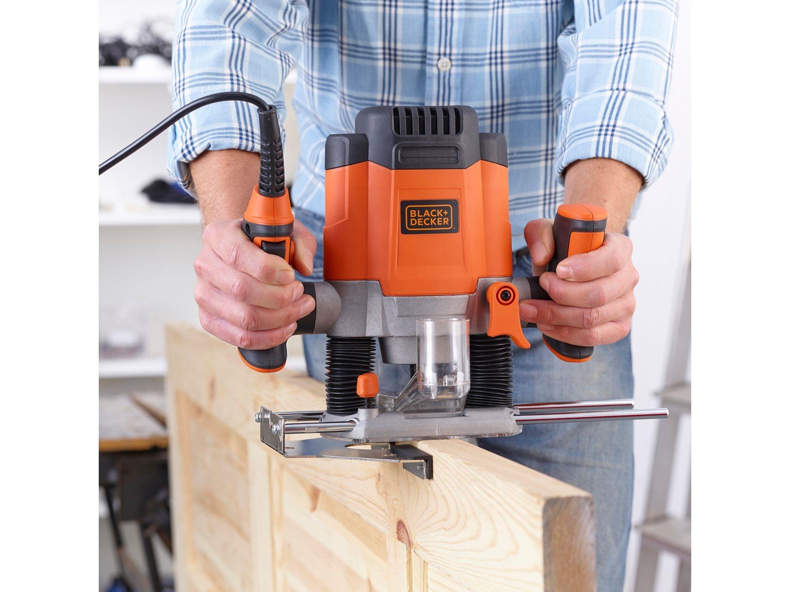 Black & Decker Plunge Router