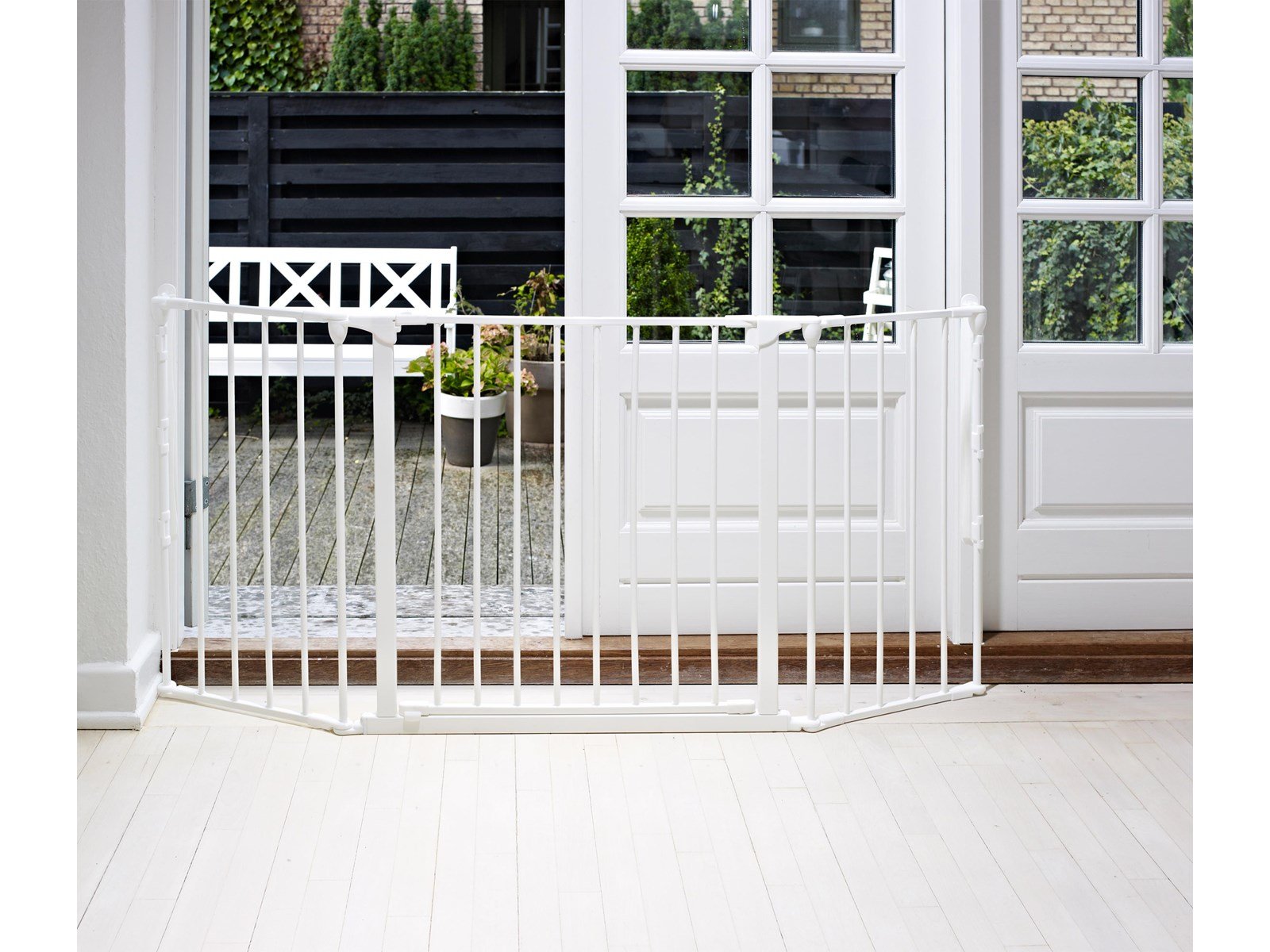 BabyDan Flex M Safety Gate White 90-146 cm