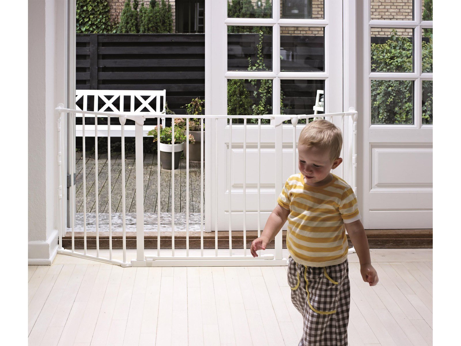BabyDan Flex M Safety Gate White 90-146 cm