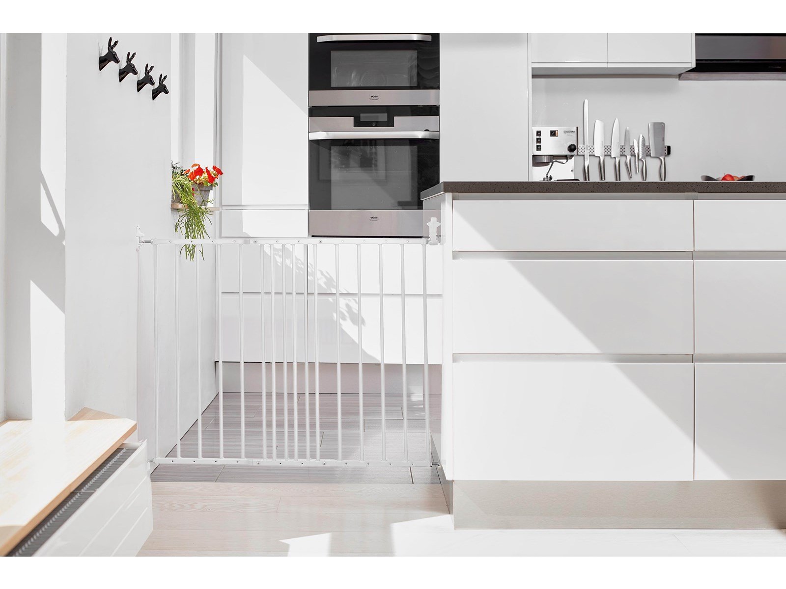 BabyDan MultiDan Safety Gate White 62.5-106.8 cm