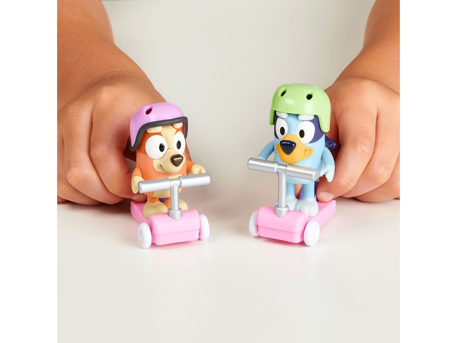 Bluey FIGURE & VECHICLE PLAYSET - SCOOTER TIME