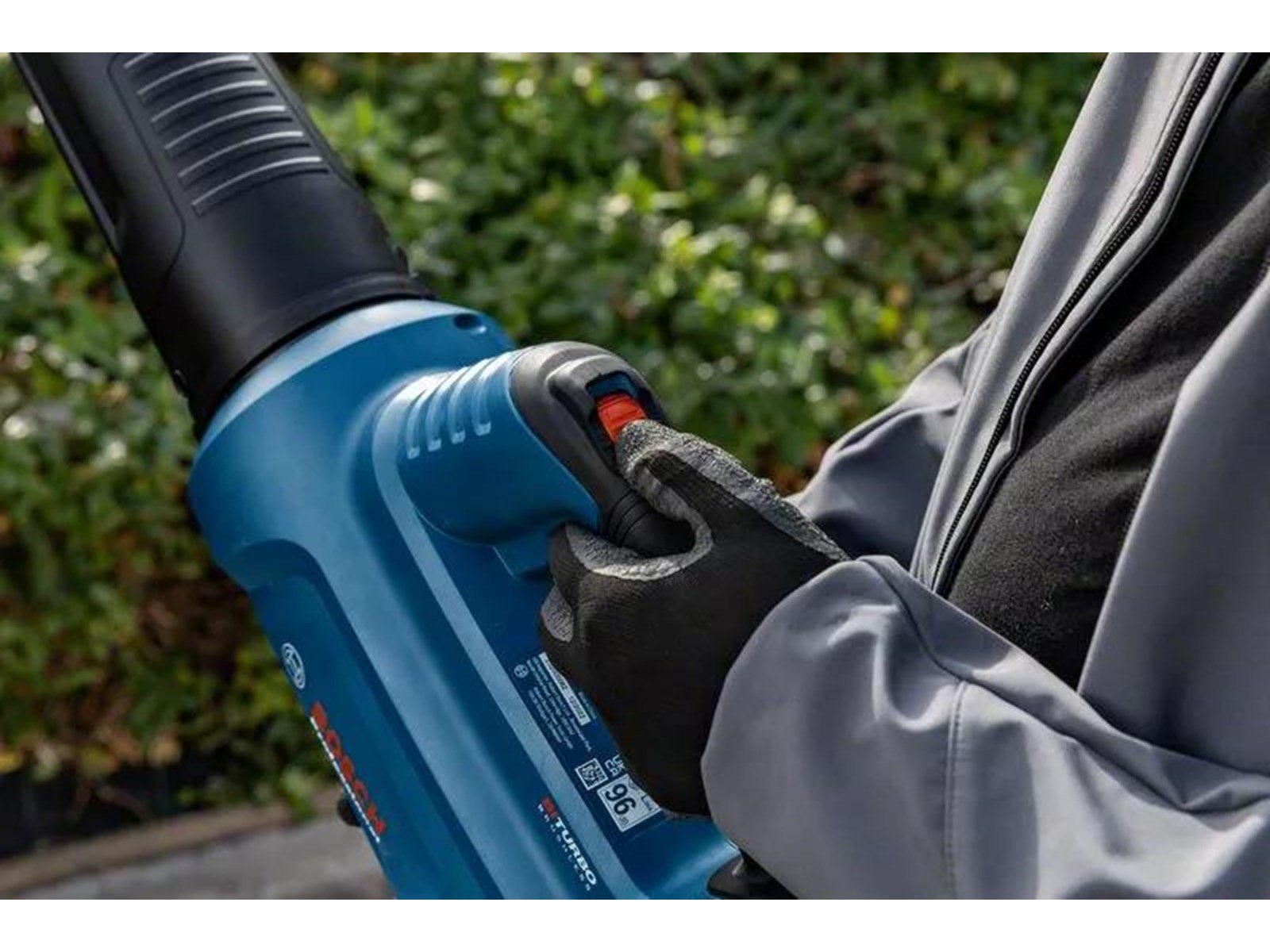 Bosch GBL 18V-750 PROFESSIONAL CORDLESS LEAF BLOWER