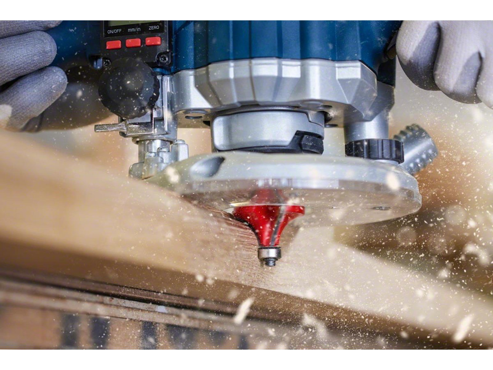 Bosch EXPERT IN ROUNDING WOOD WITH OVER DRILLING-HEAD FOR HANDHELD CUTTERS FOR EDGE CUTTERS