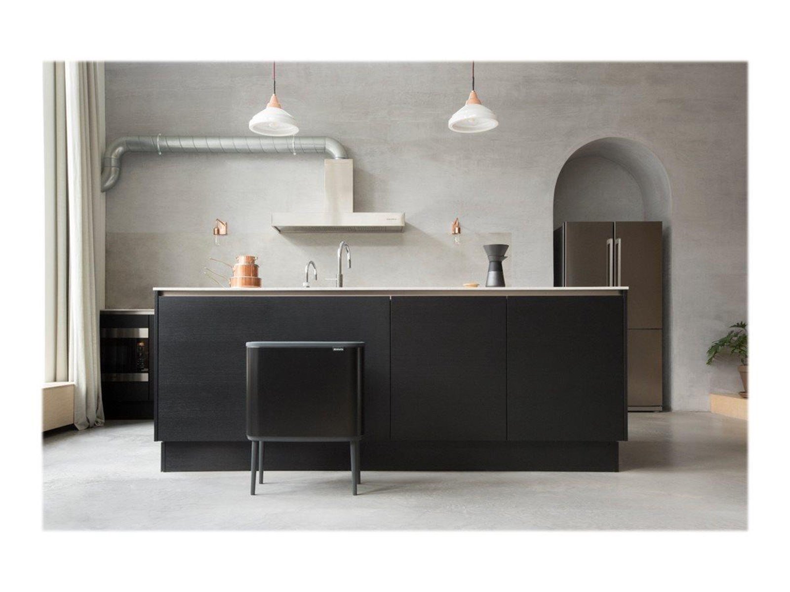 brabantia Bo Touch Bin - rubbish bin - 33 L - matte black