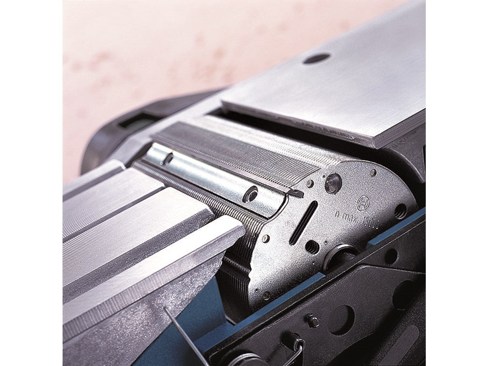 Bosch Professional GHO 40-82 C IK