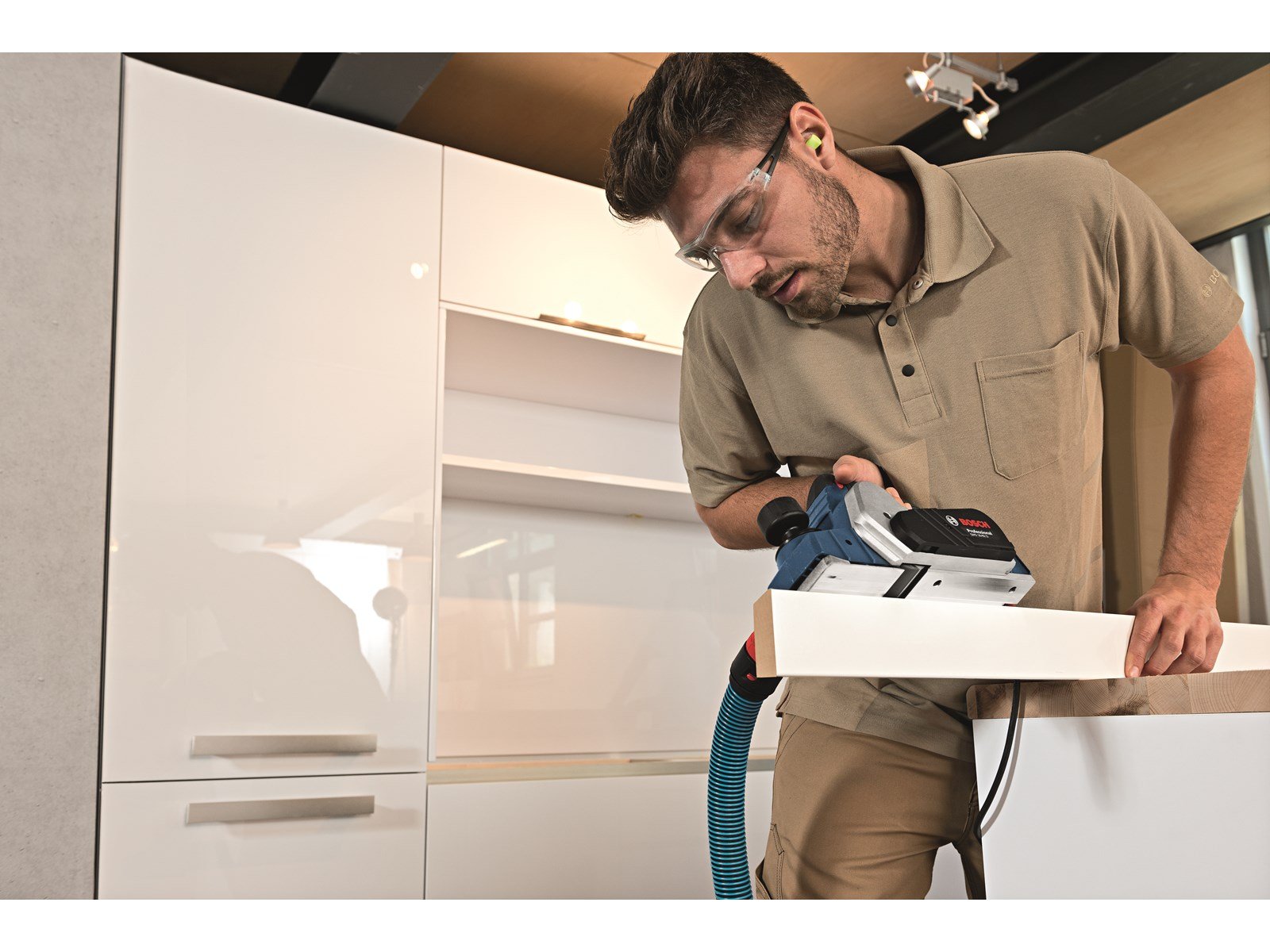 Bosch Professional GHO 16-82