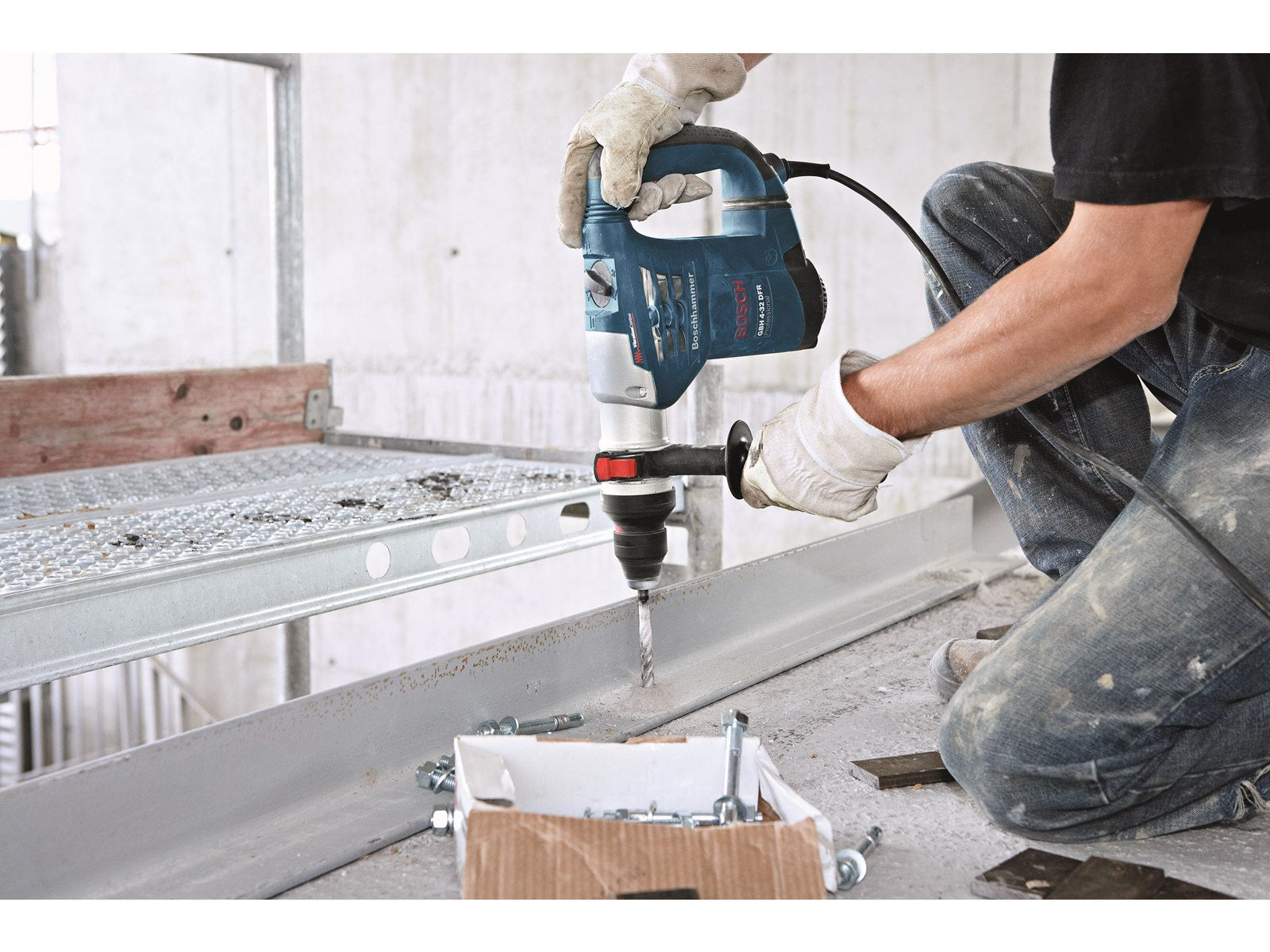 Bosch Professional GBH 4-32 DFR