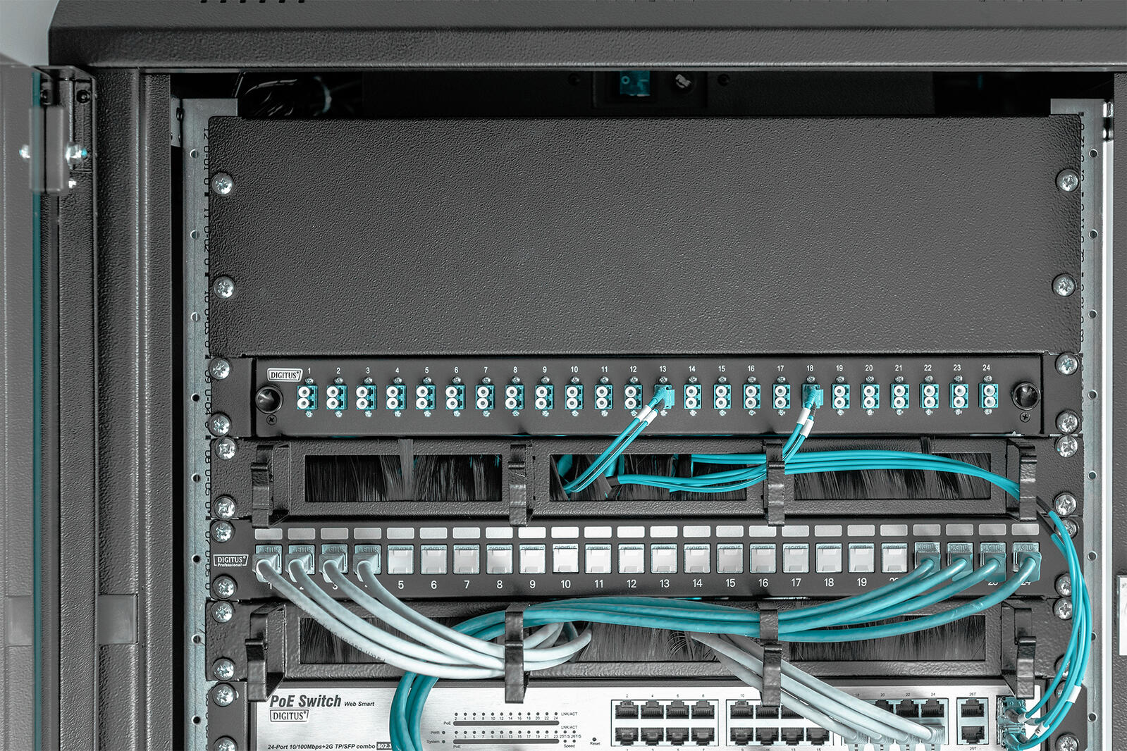 Digitus Blindabdeckplatte 19'-Schränke 3HE RAL9005 schwarz (DN-19 BPN-03-SW)