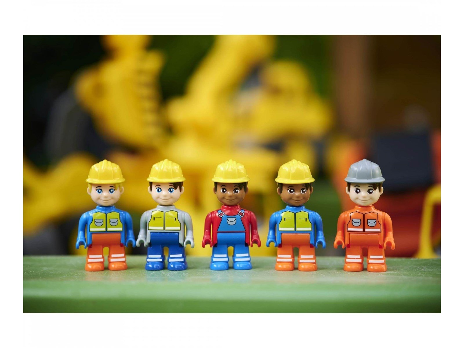 BIG Power Worker Midi Wheel Loader Shovel with Figure