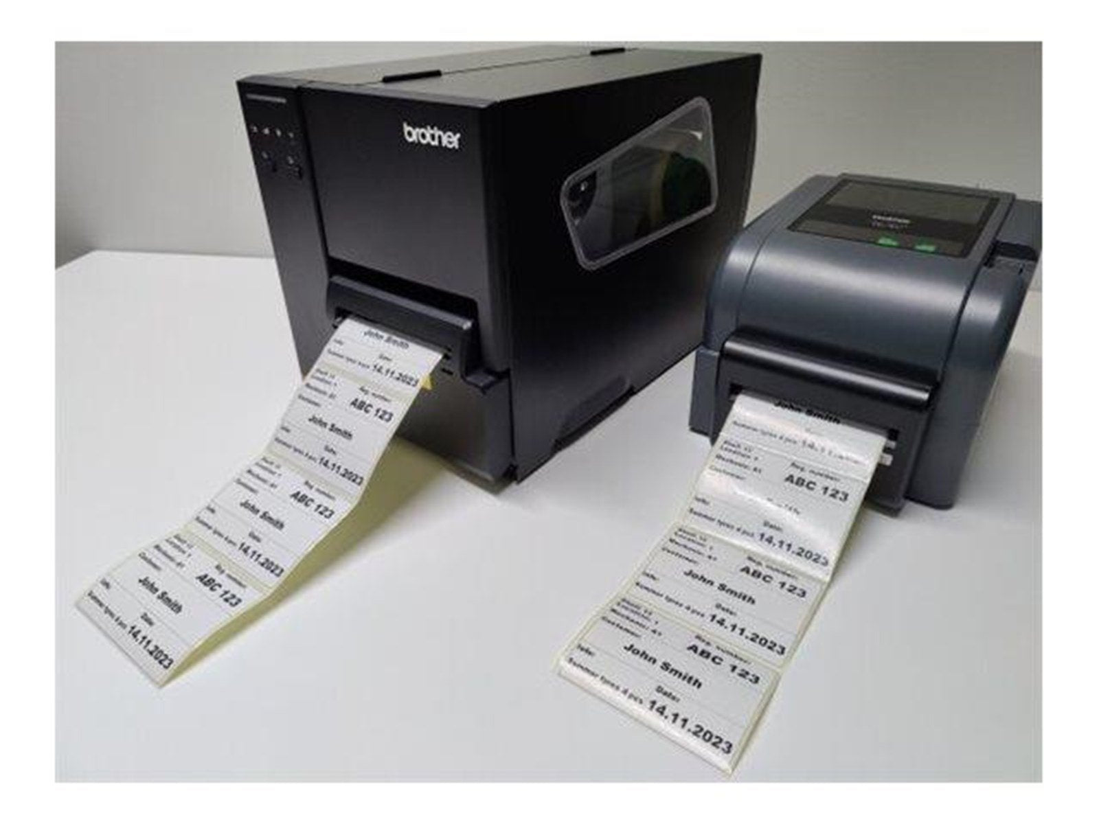 Brother - die cut tyre labels - 2500 label(s) - 100 x 73.2 mm