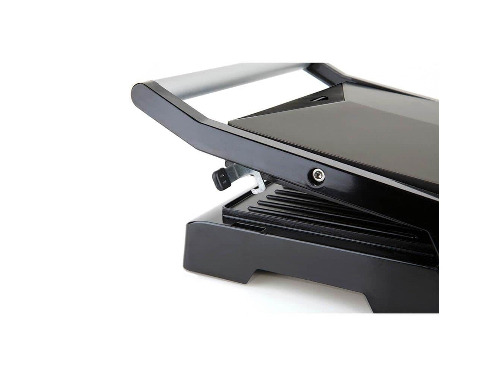 Black & Decker 1000W grill with 23x14.5 surface plates