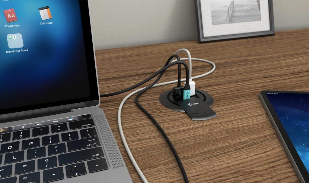 I-TEC Built-in Desktop Fast Charger USB-C Power Delivery 96W