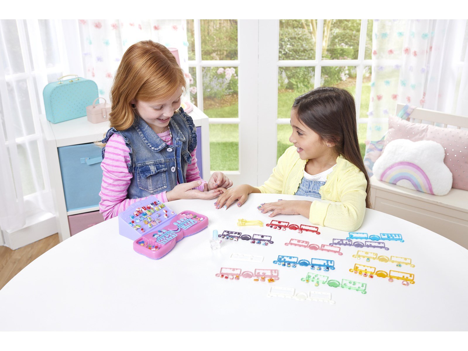 Aquabeads Nail Studio Design 'n' Display