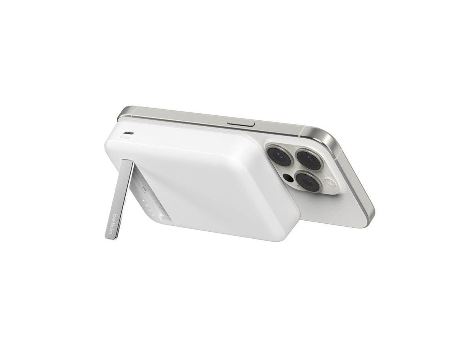 Belkin BoostCharge Pro wireless power bank - magnetic with Qi2 - magnetic 24 pin USB-C - 15 Watt