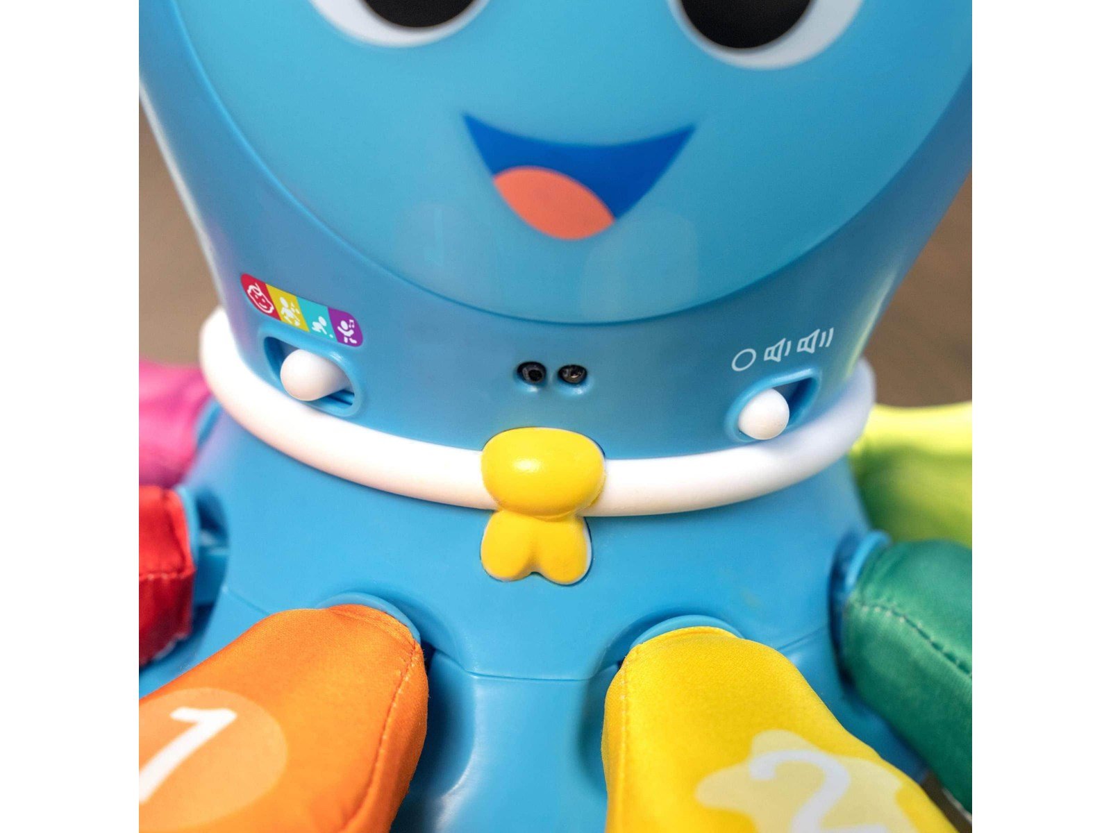 Baby Einstein 4-in-1 Crawl & Chase Pal Go Opus Go™