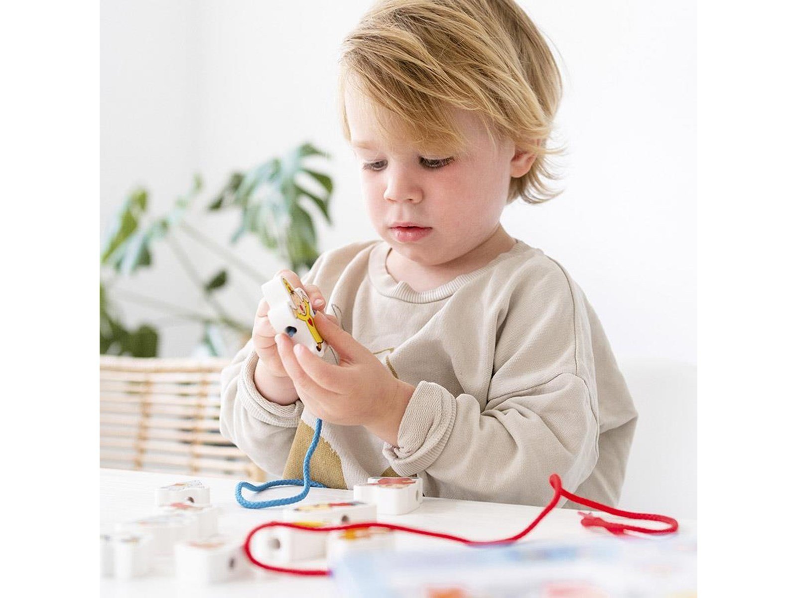 Bambolino Toys Bumba Wooden Stringing Beads