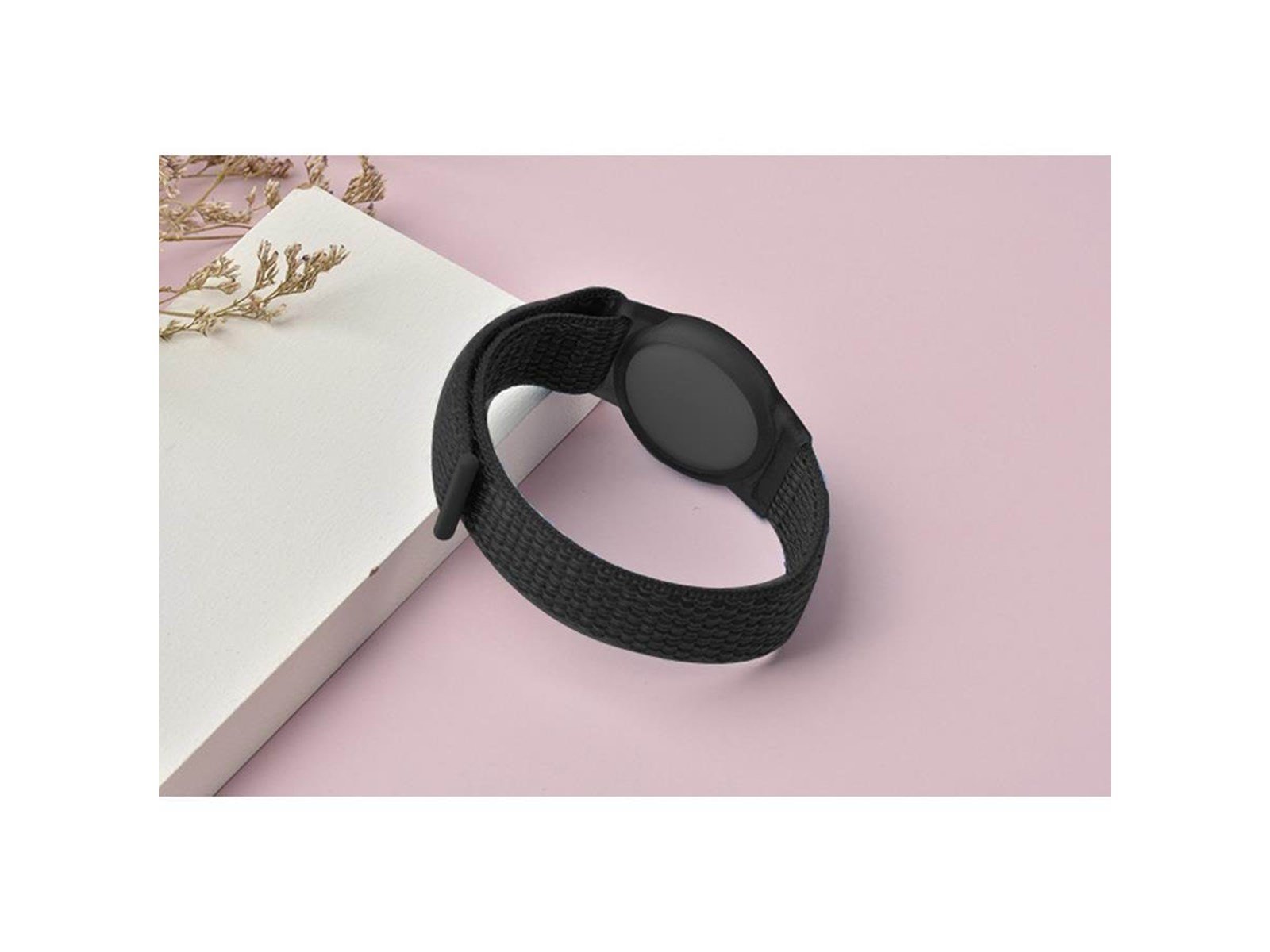 Lippa Nylon Wristband for AirTag and Smart Finder – Black