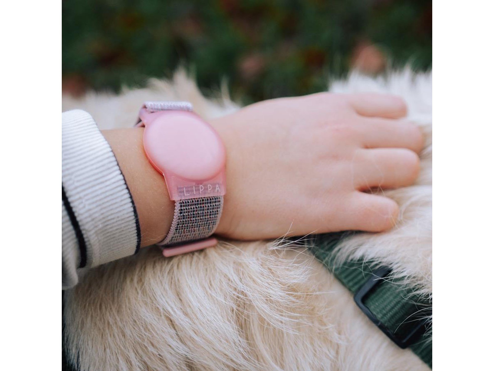 Lippa Nylon Wristband for AirTag and Smart Finder – Black