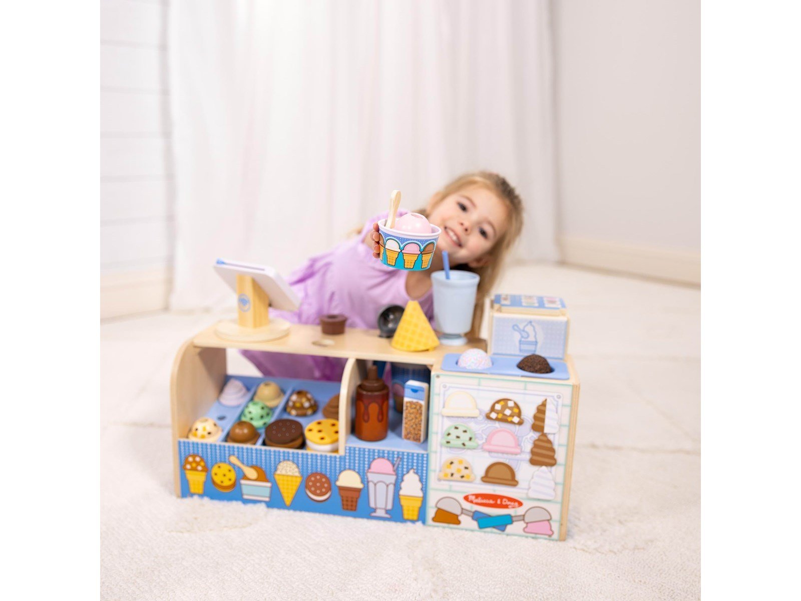 Melissa & Doug Wooden Cool Scoops Ice creamery