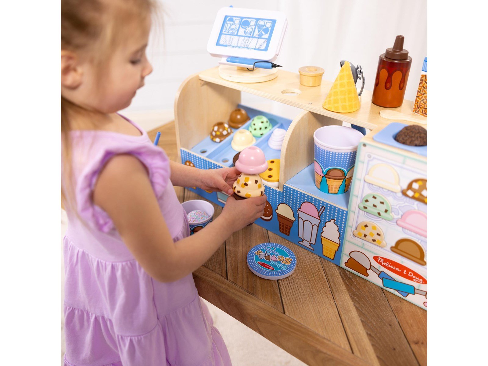 Melissa & Doug Wooden Cool Scoops Ice creamery