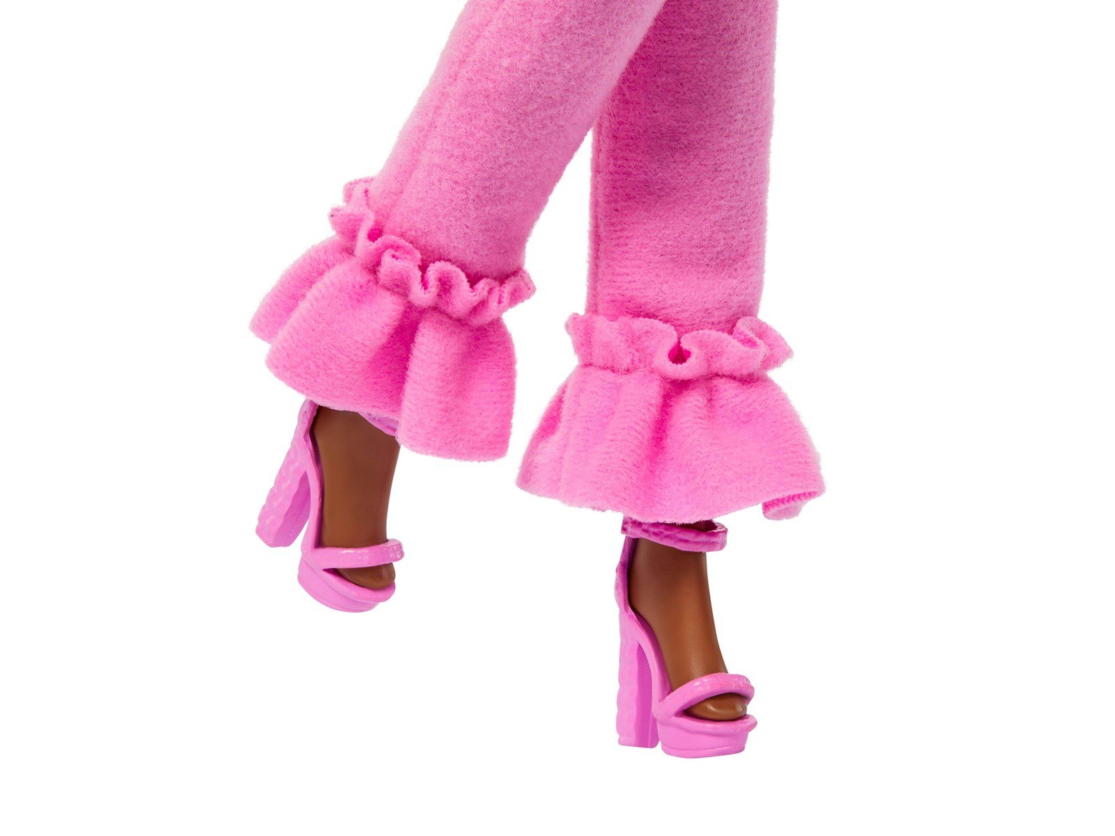 Barbie Deluxe Style Doll Fur Black