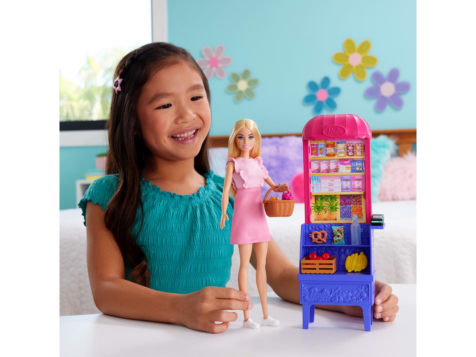 Barbie and Teresa Recipe for Friendship Malibu at the Market Doll and Playset