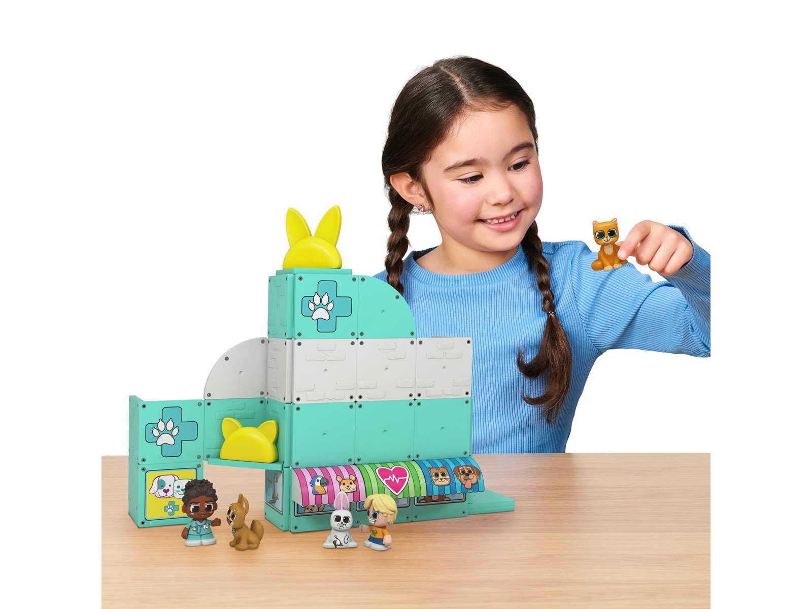 Tile Town Pet Vet Magnetic Tiles Playset 44 pcs