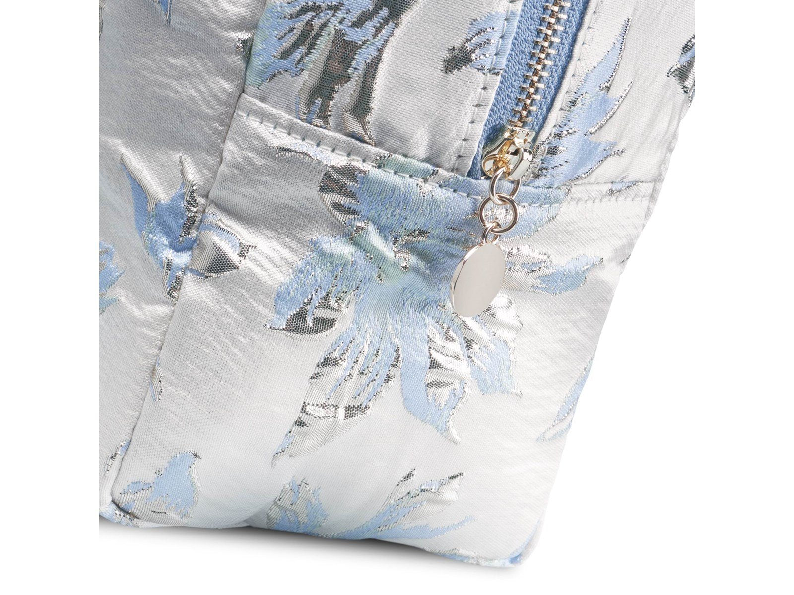 Karen Large toiletry bag in blue small floral quilt