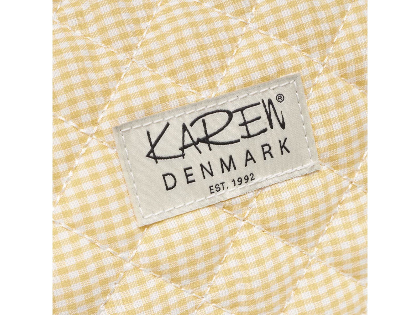 Karen Large toiletry bag in yellow checkered quilt